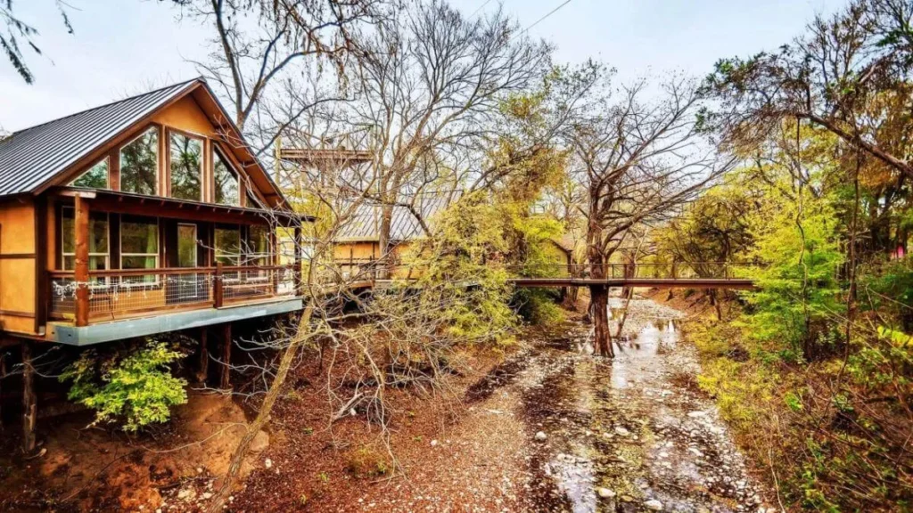 River Road Treehouses Glamping Texas