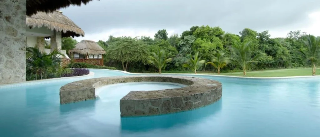 TRS Yucatan pool