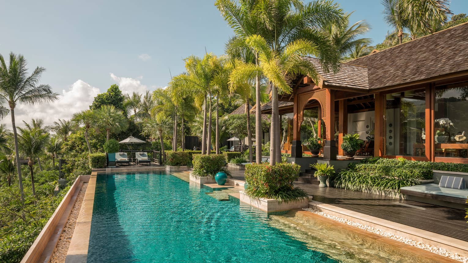 Insider Tips for Luxury Travel on a Budget