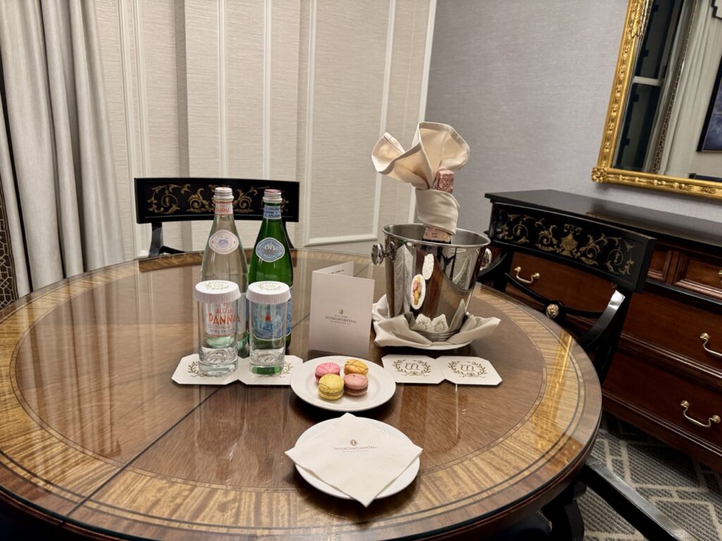 In room treats at Willard InterContinental