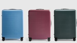 Quince Expandable Large Check-In Suitcase