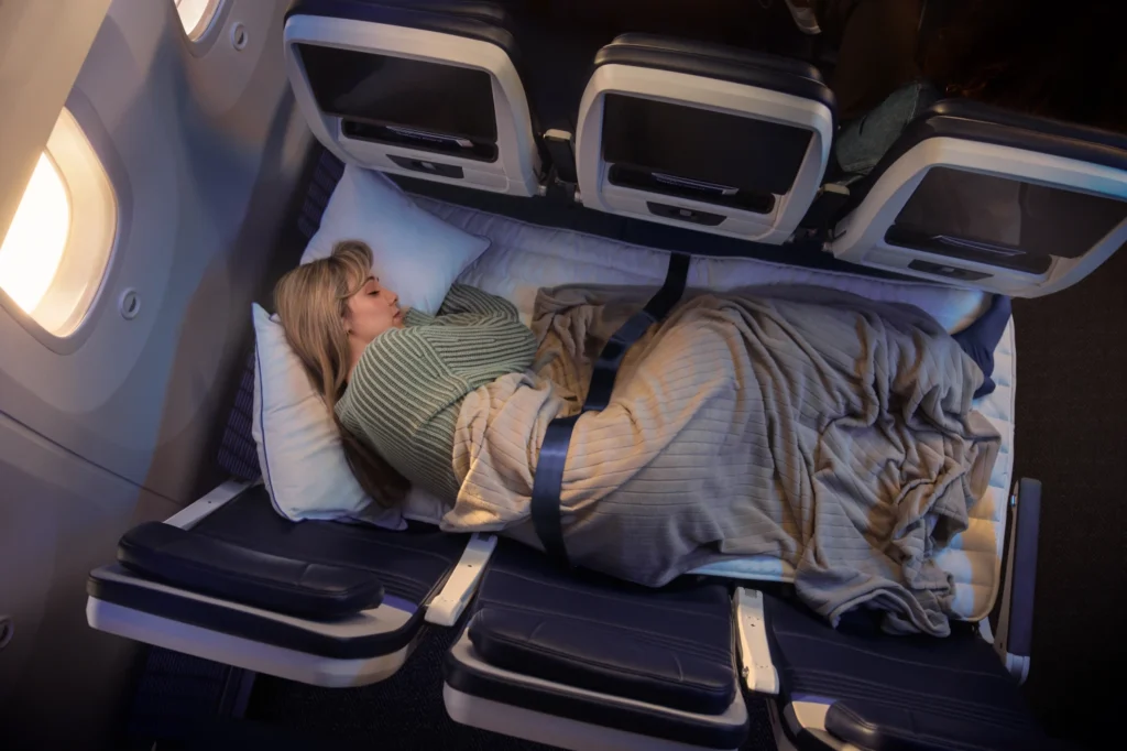 United Airlines Relax Row