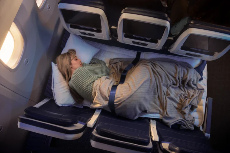 United Airlines Relax Row