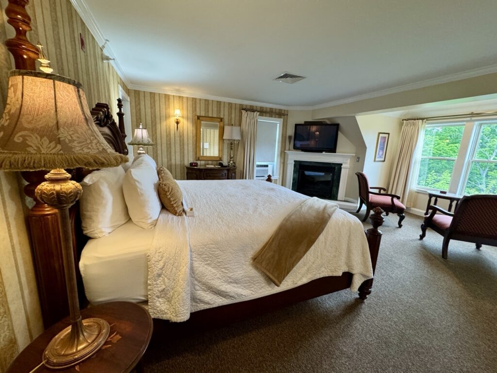 Inn at Thorn Hill Presidential Suite