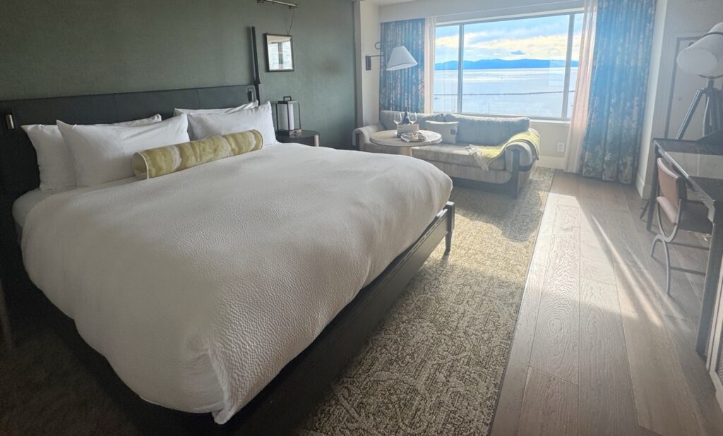 The Harborvale Lakeview Room
